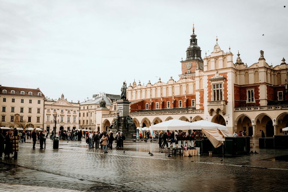 Sukiennice i rynek na Starym Mieście w Krakowie (Kraków)